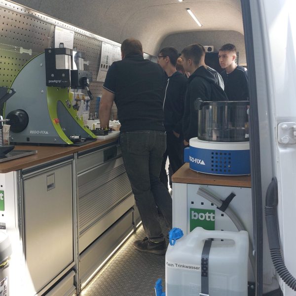 REGO-FIX Demo bus