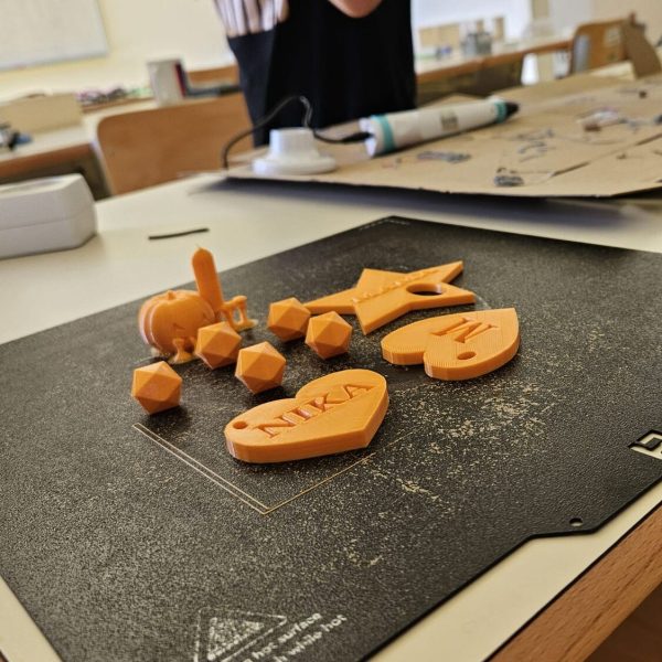 Održana radionica “Uvod u 3D modeliranje i 3D printanje” za djecu djelatnika naše škole